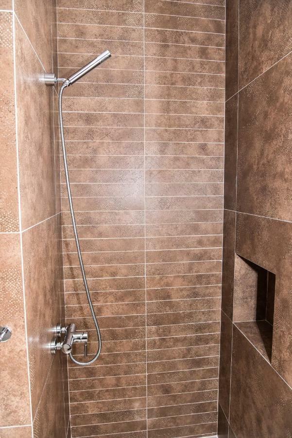 Modern Apartment At Exarchia 1 Bed 2 Pers Ateny Zewnętrze zdjęcie